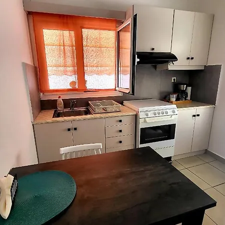 Ioannis Cozy House I *